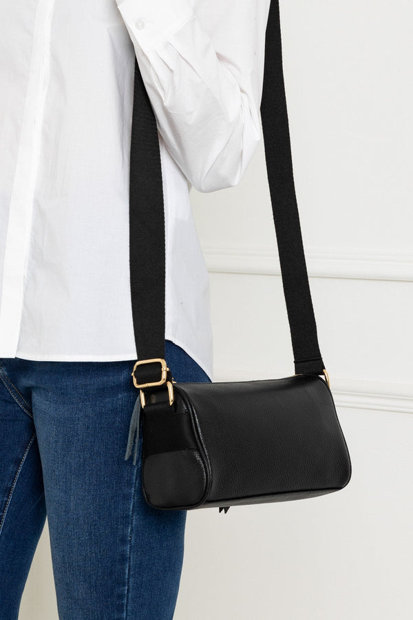 Carraig Donn Leather Cross Body in Black