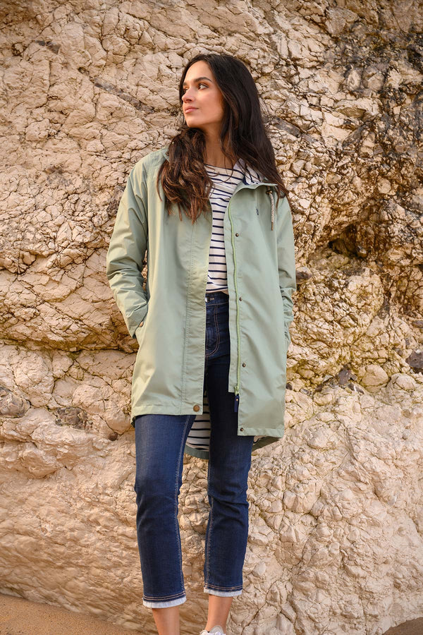 Carraig Donn Long Beachcomber Jacket in Pistachio
