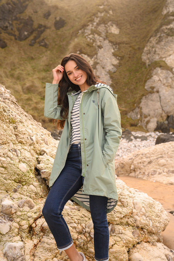 Carraig Donn Long Beachcomber Jacket in Pistachio