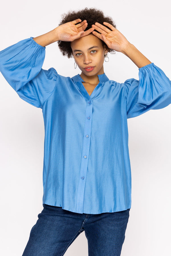 Carraig Donn Long Sleeve Spring Blouse in Blue