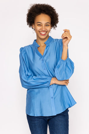 Carraig Donn Long Sleeve Spring Blouse in Blue