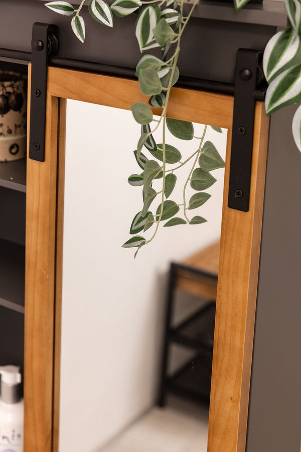 Carraig Donn Marina Wall Unit