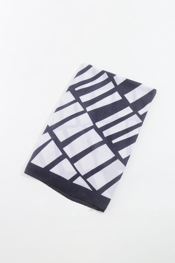 Carraig Donn Mono Print Scarf in Black