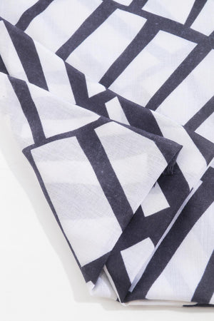 Carraig Donn Mono Print Scarf in Black