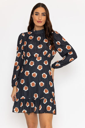 Carraig Donn Nadia Mini Dress in Black Print
