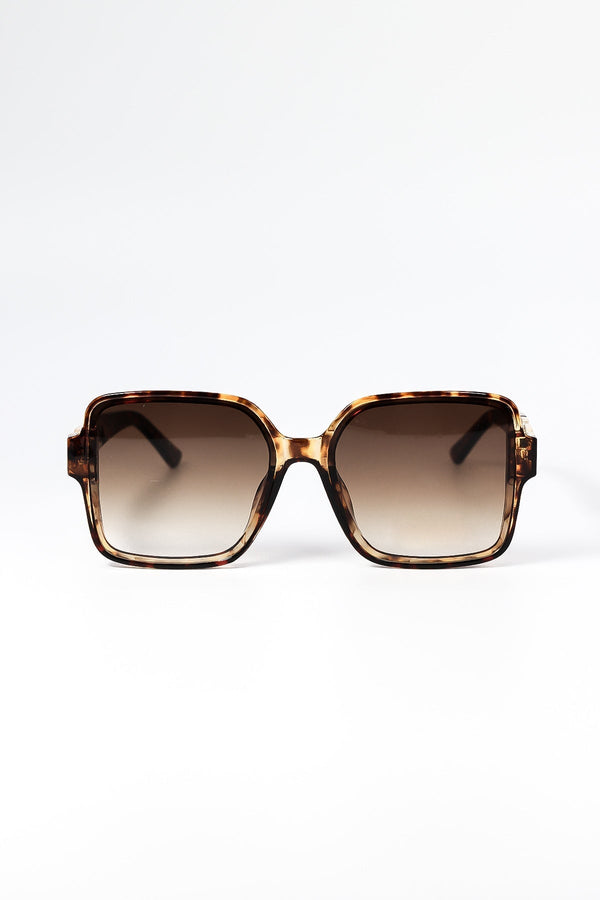 Carraig Donn Oversized Tortoise Shell Sunglasses with Gold Detail