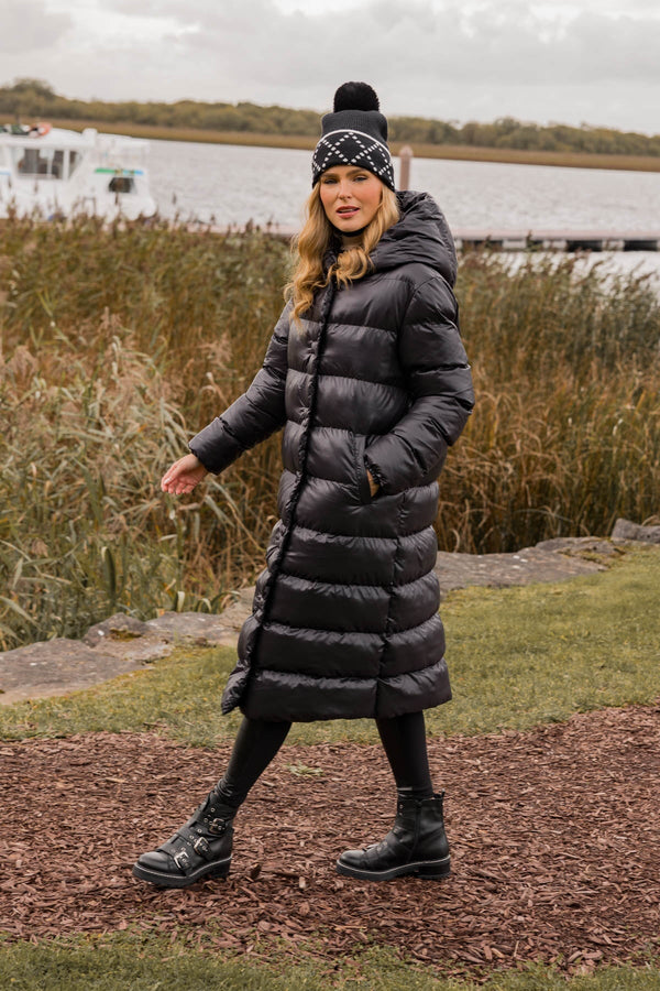 Carraig Donn Padded Puffer Coat in Black