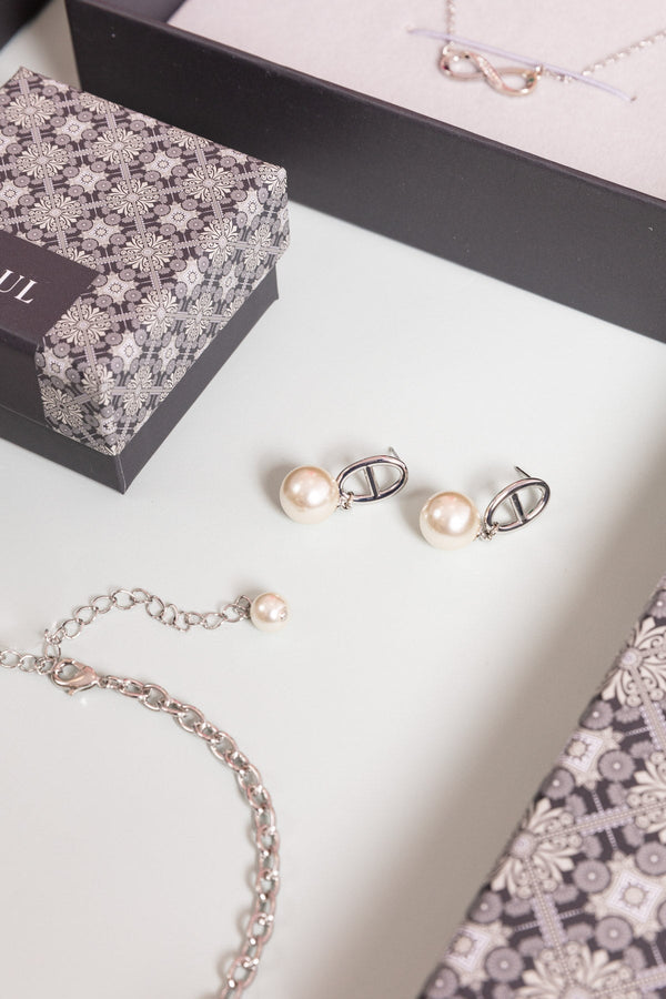 Carraig Donn Pearl Link Earrings - Soul Special