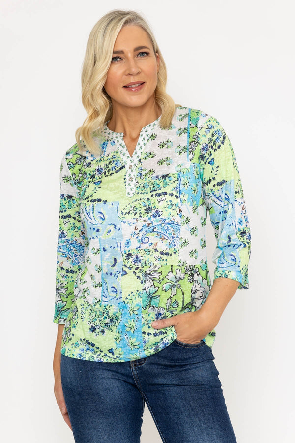 Carraig Donn Printed Plaquet Top In Green