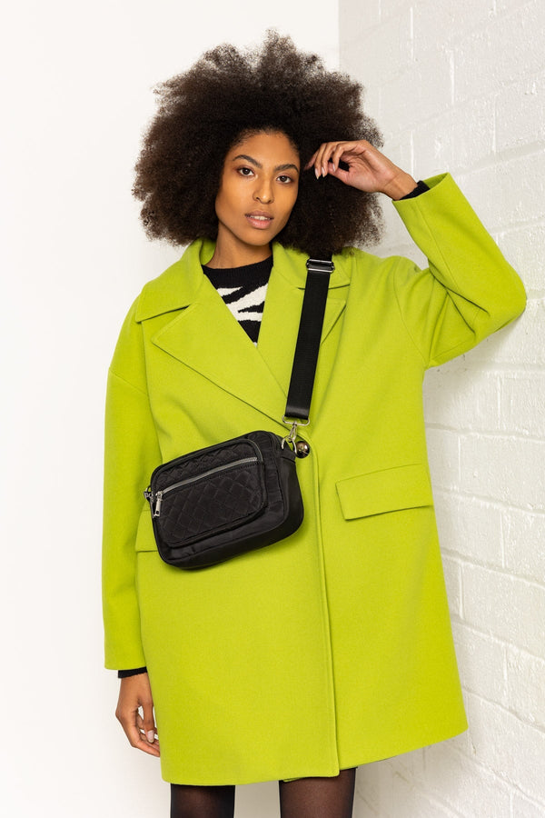 Carraig Donn Quilted Front Camera Bag in Black