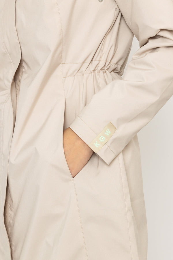 Carraig Donn Rain Mac in Ecru