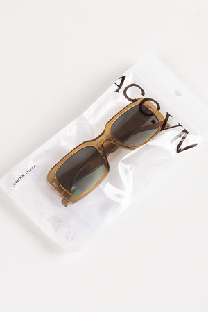 Carraig Donn Rectangular Frame Sunglasses