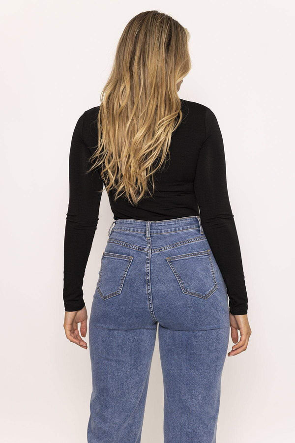 Carraig Donn Roll Neck in Black