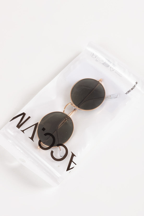 Carraig Donn Round Gold Frame Sunglasses