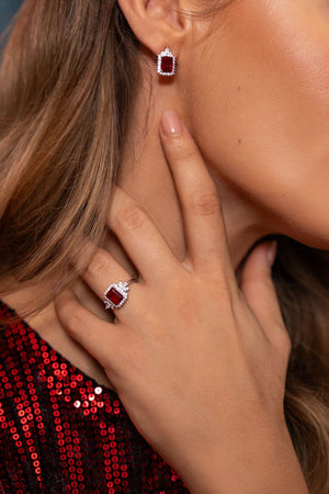 Carraig Donn Ruby Closed Ring Size 7