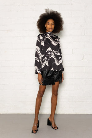 Carraig Donn Sasha Blouse in Black