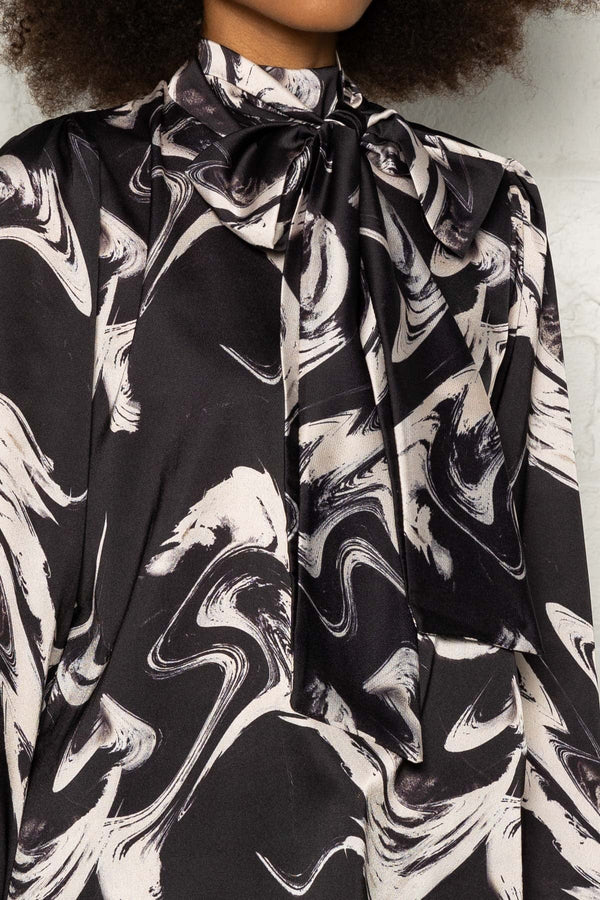 Carraig Donn Sasha Blouse in Black