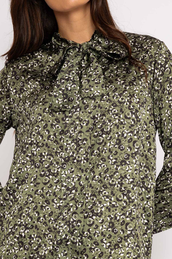 Carraig Donn Sateen Pussybow Blouse in Khaki