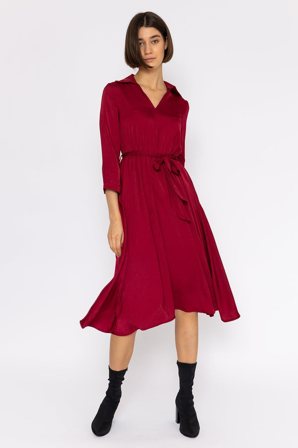 Carraig Donn Satin V-Neck Dress in Burgundy