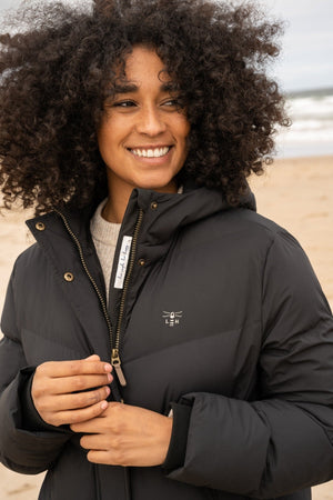 Carraig Donn Savannah Coat in Black
