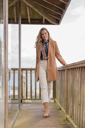 Carraig Donn Seamless Hem Jeans in Cream