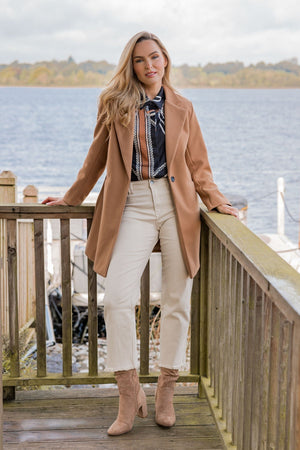 Carraig Donn Seamless Hem Jeans in Cream