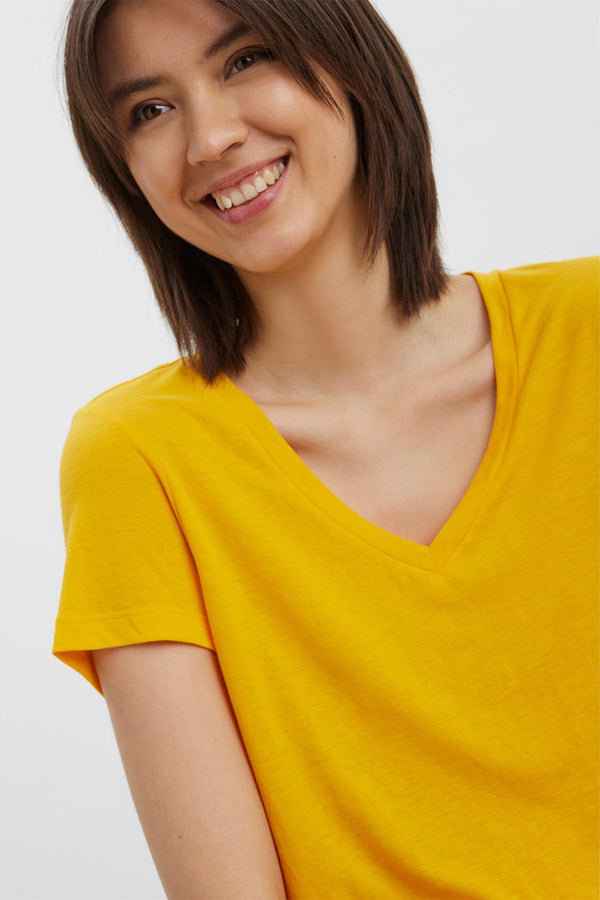 Carraig Donn Short Sleeve V-Neck Top in Yellow