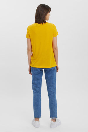 Carraig Donn Short Sleeve V-Neck Top in Yellow