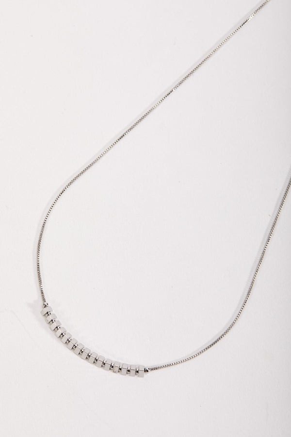 Carraig Donn Silver Beaded Necklace