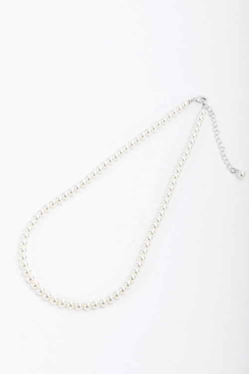 Silver Clasp Pearl Necklace