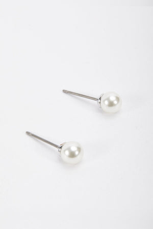 Carraig Donn Silver Tone Pearl Stud Earring