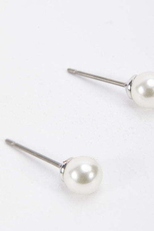 Carraig Donn Silver Tone Pearl Stud Earring