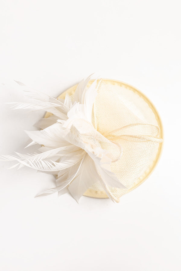 Carraig Donn Sinamay Feather Fascinator in Cream