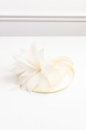 Carraig Donn Sinamay Feather Fascinator in Cream