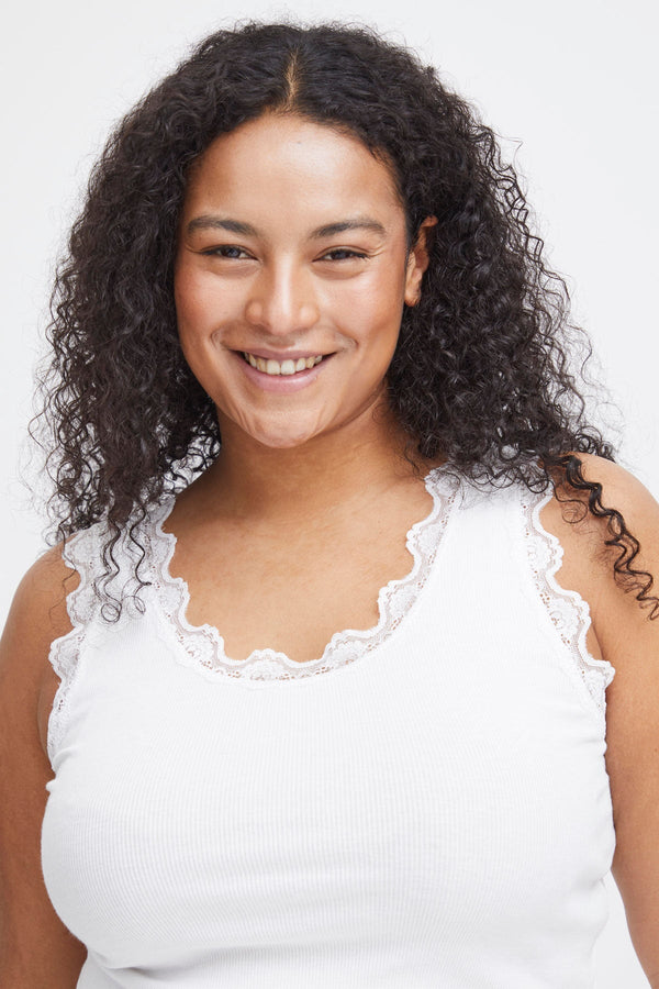 Carraig Donn Sleeveless Lace Trim White Top