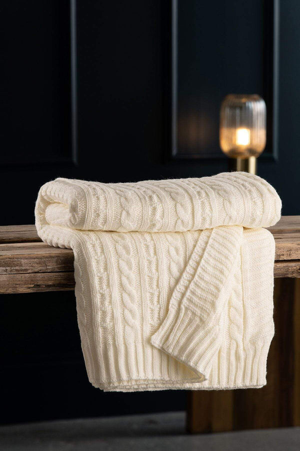 Carraig Donn Soft White Aran Knit Throw