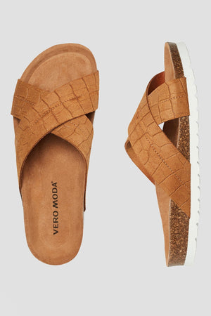 Carraig Donn Stina Leather Sandals in Camel
