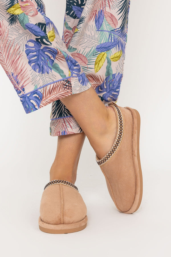 Carraig Donn Suedette Mule Slippers in Pink