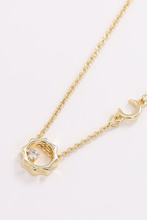 Carraig Donn Sun Necklace in Gold
