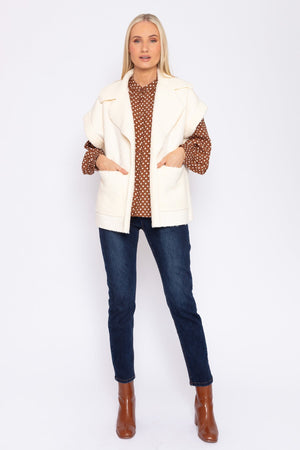 Carraig Donn Teddy Gilet in Ecru