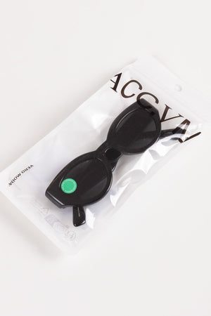 Carraig Donn Thick Black Frame Sunglasses