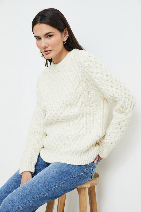 Carraig Donn Unisex Handknit Merino Wool Sweater in White