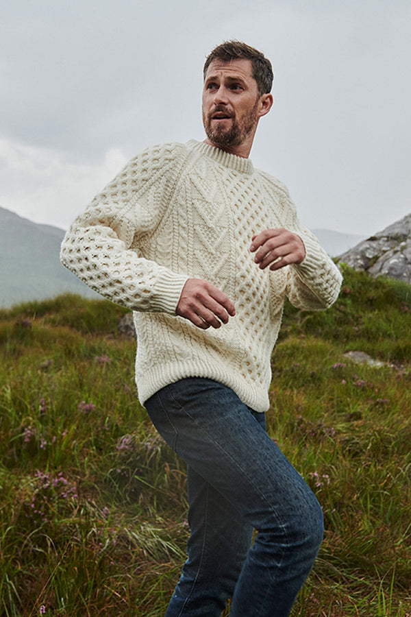 Carraig Donn Unisex Handknit Merino Wool Sweater in White
