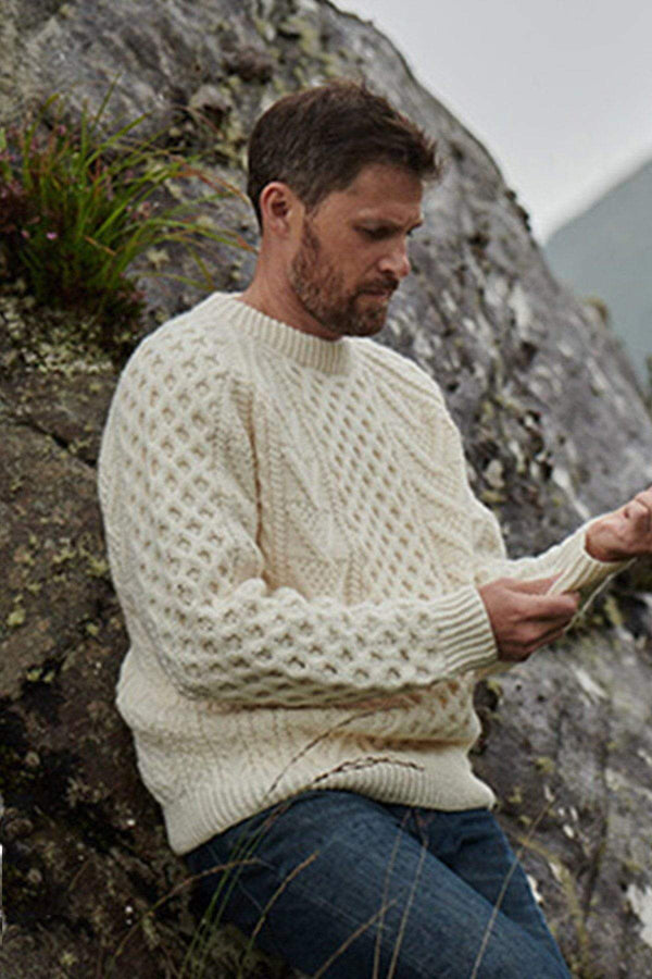 Carraig Donn Unisex Handknit Merino Wool Sweater in White