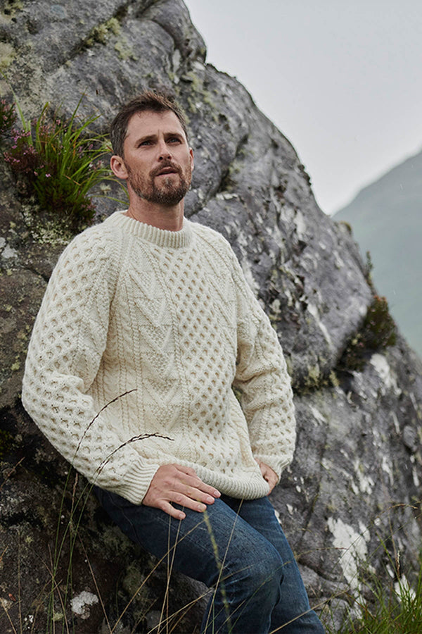 Carraig Donn Unisex Handknit Merino Wool Sweater in White