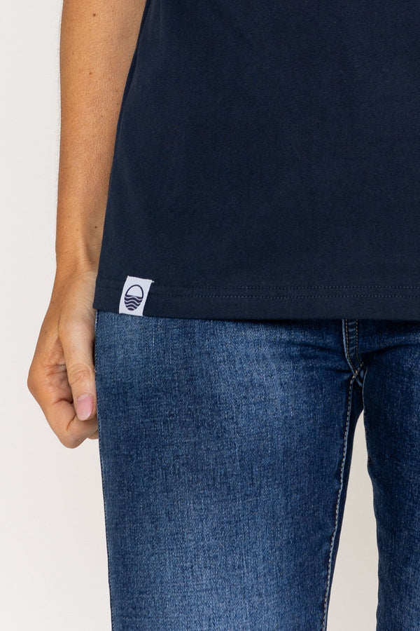 Carraig Donn V-Neck T-Shirt in Navy