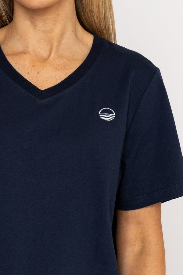 Carraig Donn V-Neck T-Shirt in Navy