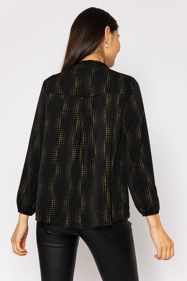 Carraig Donn V-Neck Top in Black