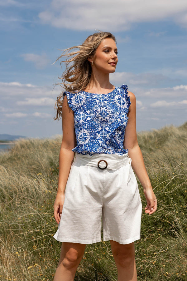 Carraig Donn White High Waist Shorts