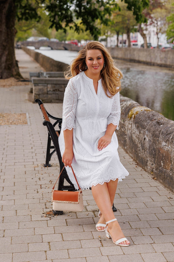 Carraig Donn White Lace Dress